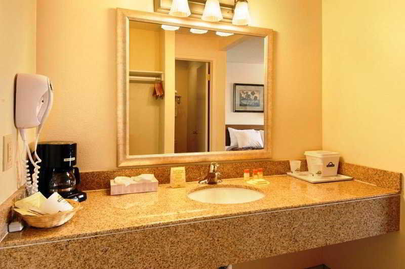 Days Inn By Wyndham Lake Havasu Lake Havasu City Eksteriør billede